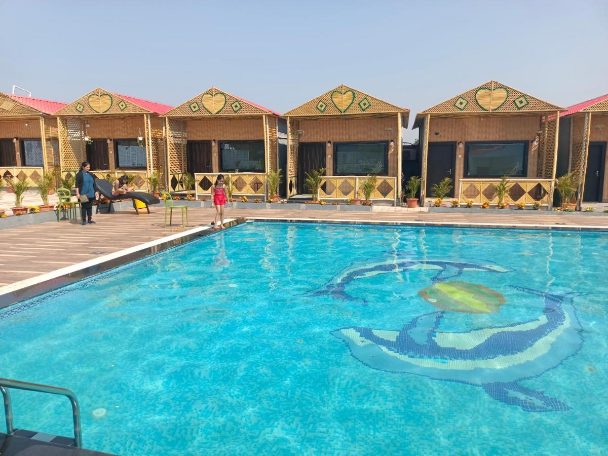Midwaay Resort Patratu Exterior photo